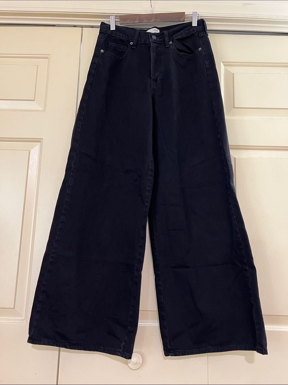 Universal Thread Black Mid-Rise Super Wide Leg Button Fly Jeans 5 Pockets